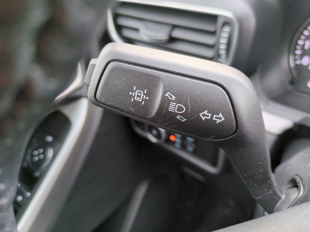 Thumbnail: 2023 Ford Explorer - 32