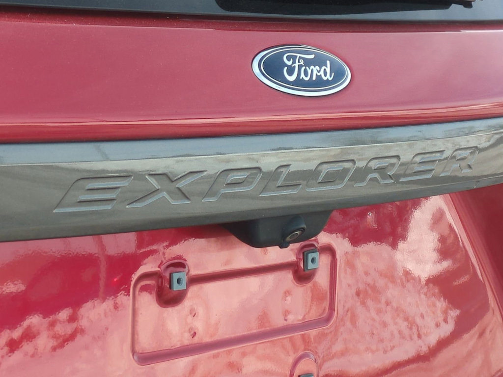 Thumbnail: 2021 Ford Explorer - 24