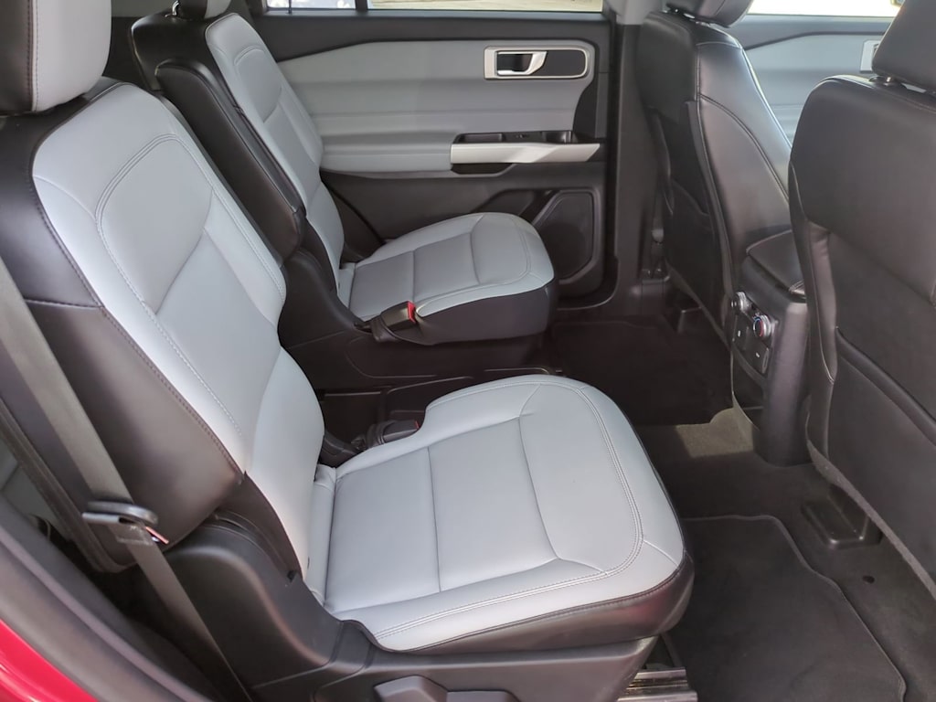 Thumbnail: 2021 Ford Explorer - 27