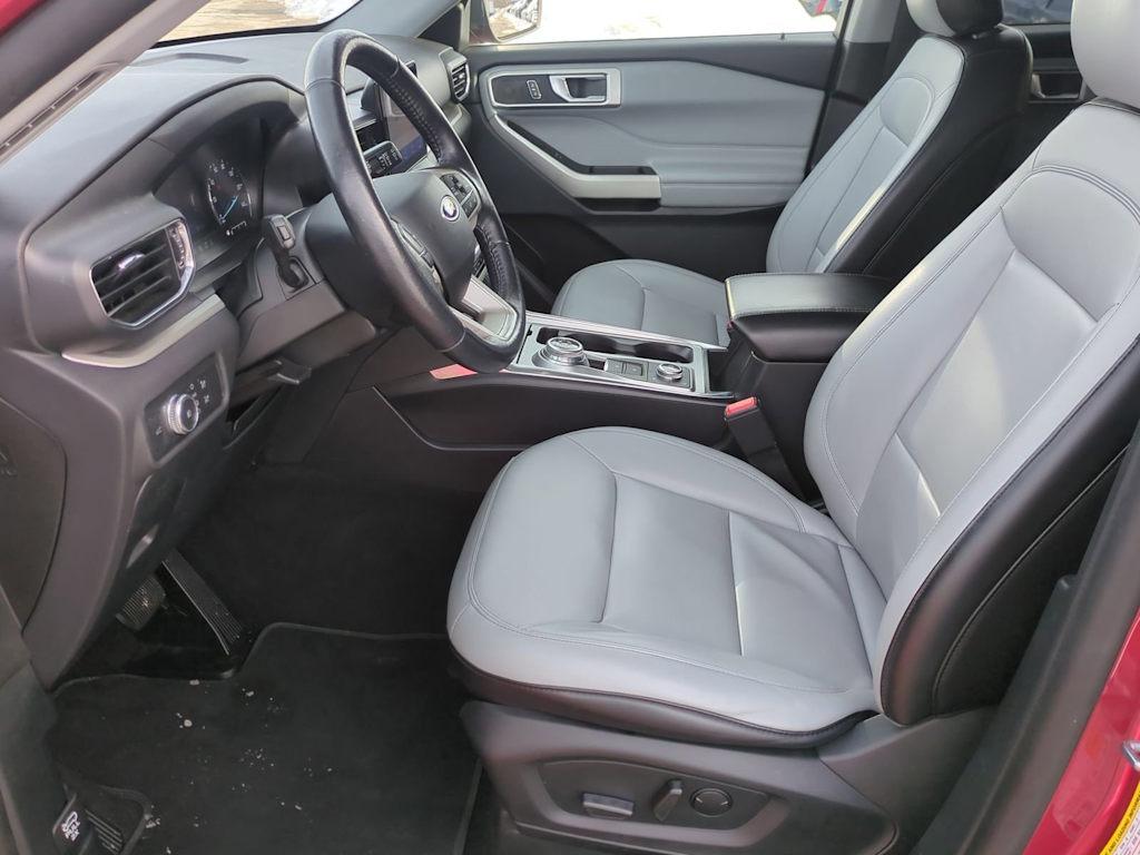 Thumbnail: 2021 Ford Explorer - 10