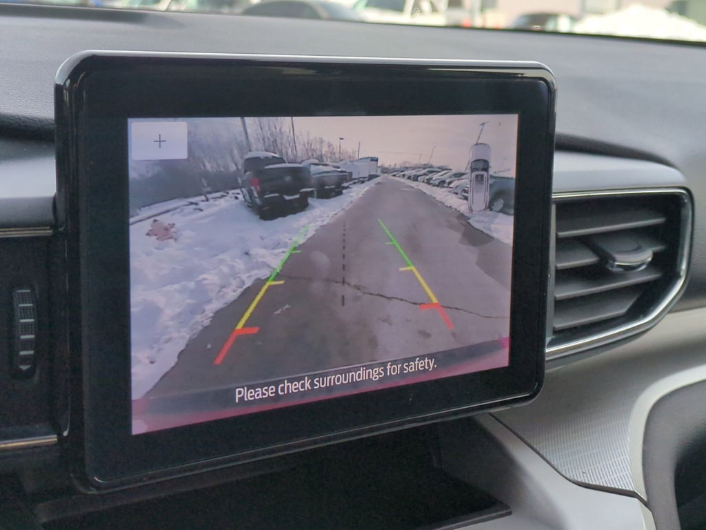 Thumbnail: 2021 Ford Explorer - 33