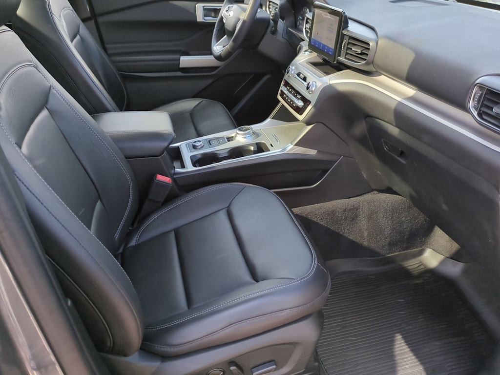 Thumbnail: 2023 Ford Explorer - 11