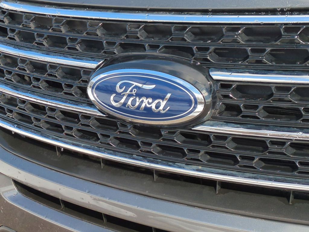 Thumbnail: 2023 Ford Explorer - 7