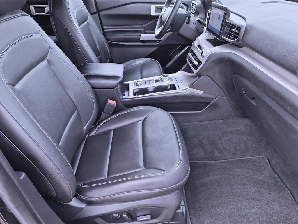 Thumbnail: 2023 Ford Explorer - 10