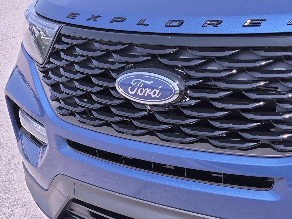 Thumbnail: 2023 Ford Explorer - 7