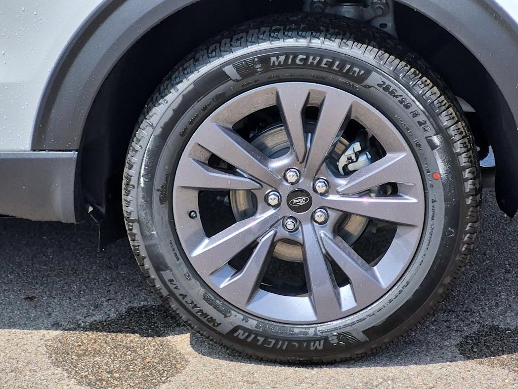 Thumbnail: 2026 Ford Explorer - 8