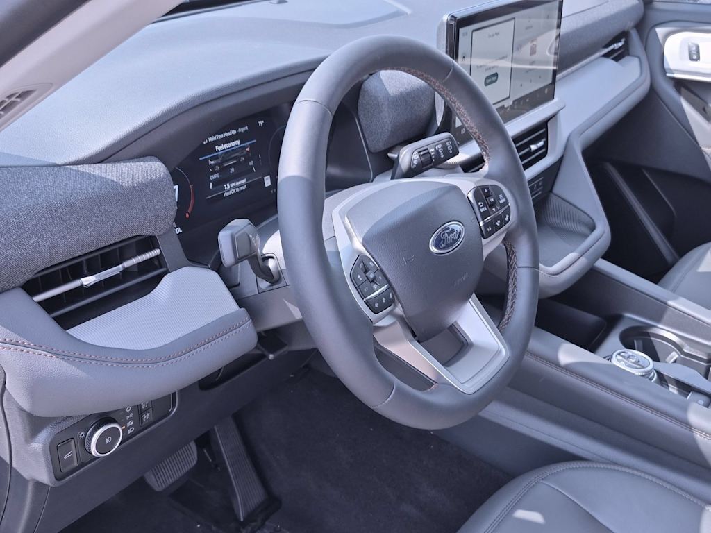 Thumbnail: 2026 Ford Explorer - 2