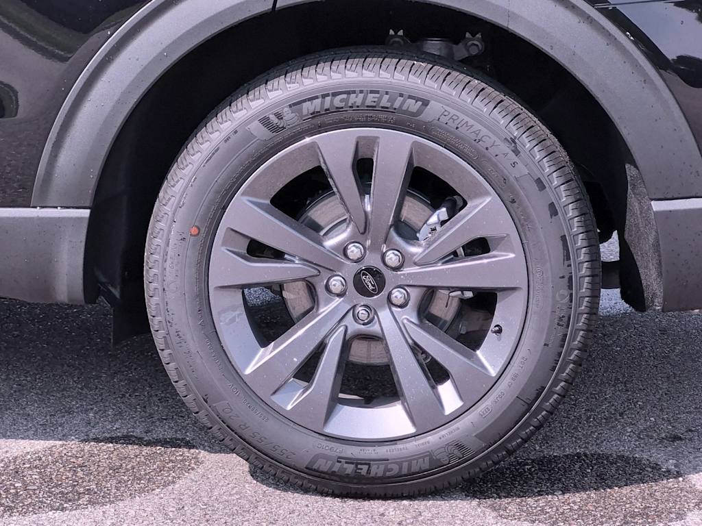 Thumbnail: 2026 Ford Explorer - 8