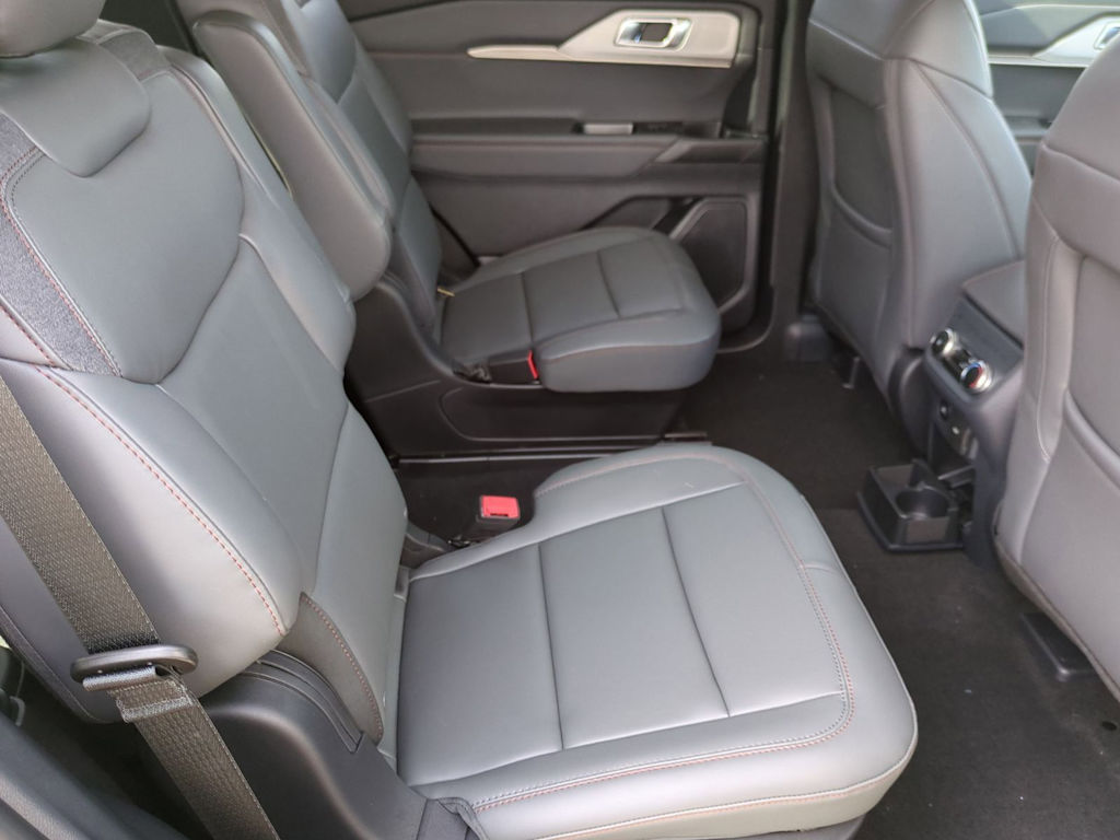 Thumbnail: 2026 Ford Explorer - 25