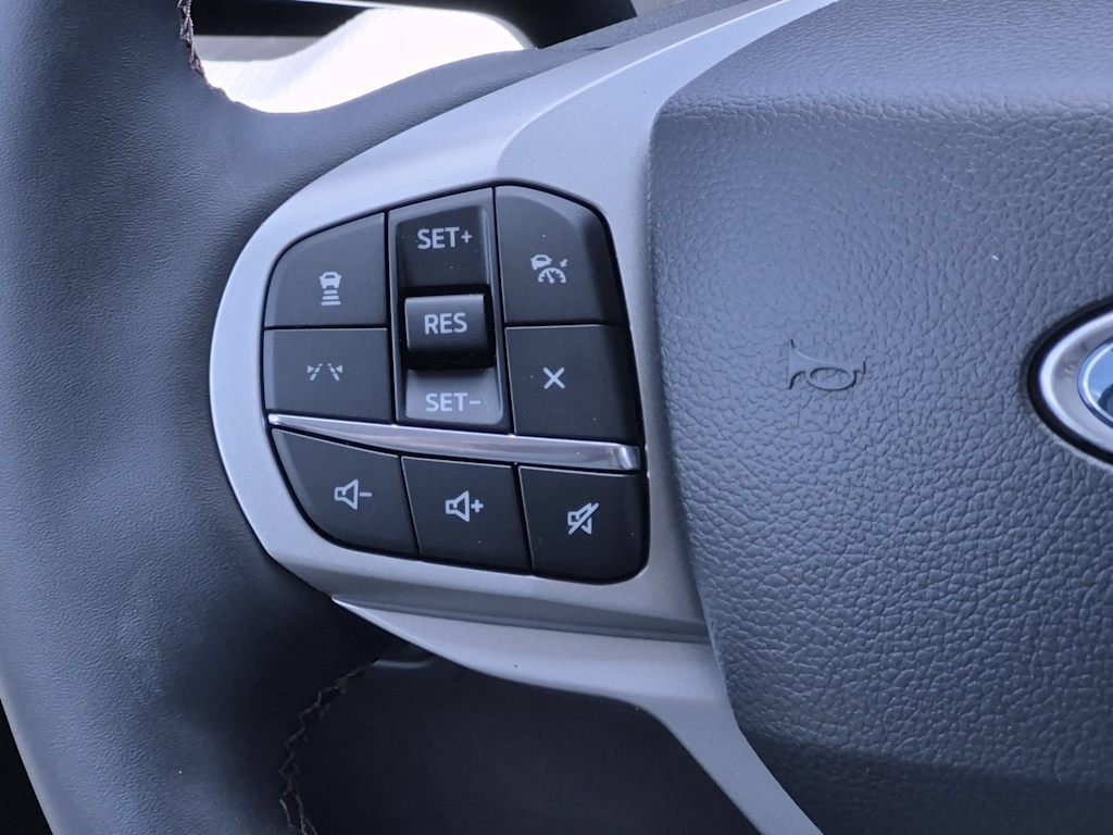 Thumbnail: 2026 Ford Explorer - 25