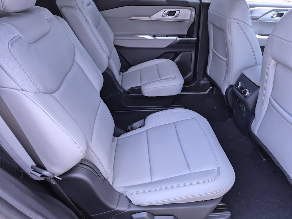 Thumbnail: 2026 Ford Explorer - 23
