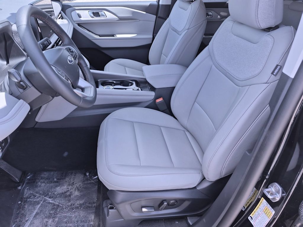 Thumbnail: 2026 Ford Explorer - 10