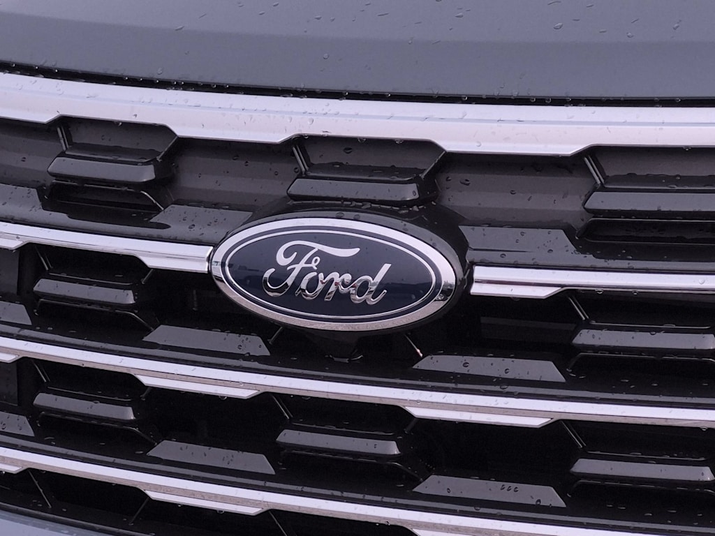 Thumbnail: 2026 Ford Explorer - 7