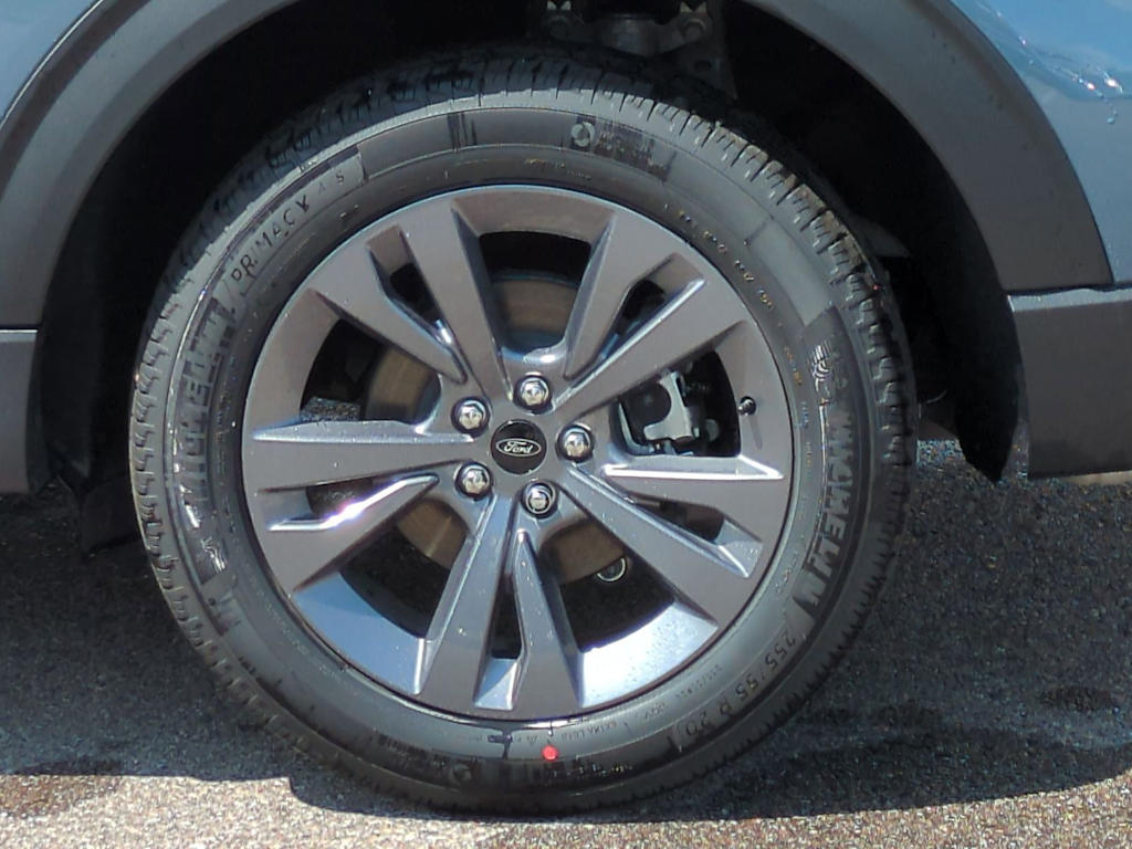 Thumbnail: 2026 Ford Explorer - 8