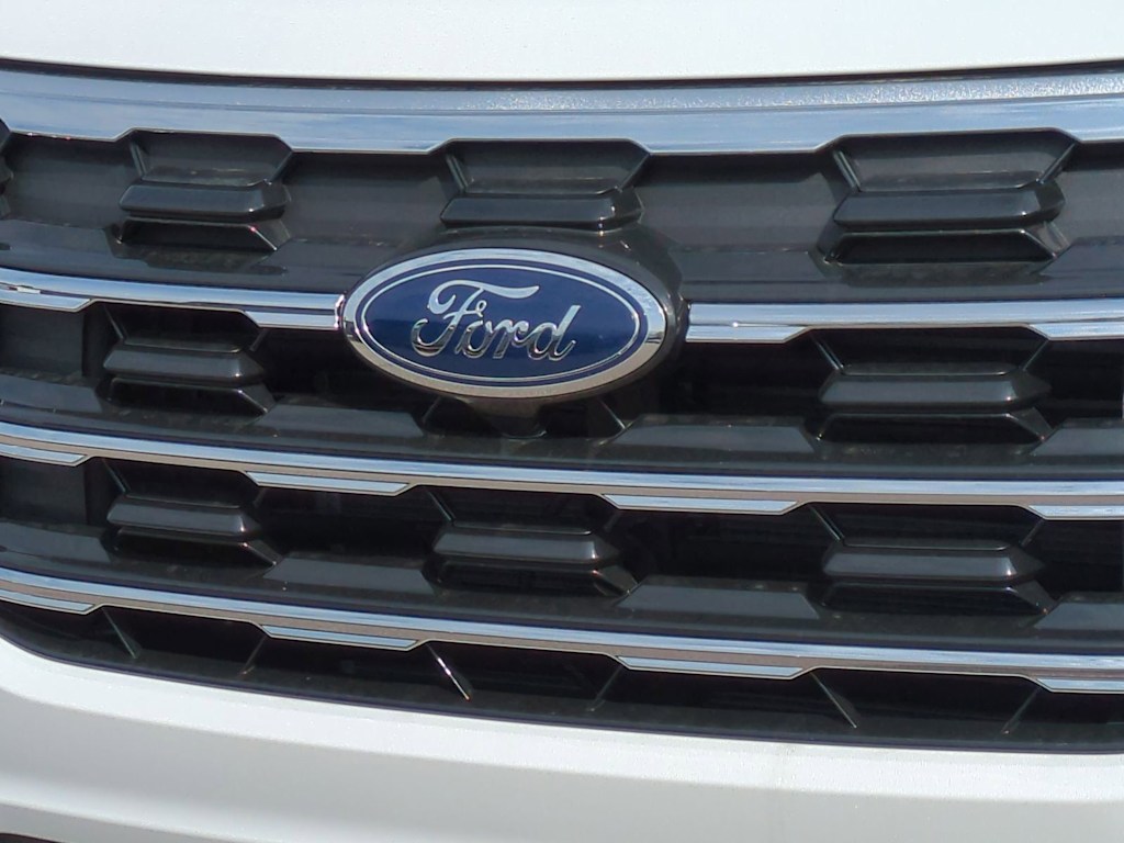 Thumbnail: 2026 Ford Explorer - 7