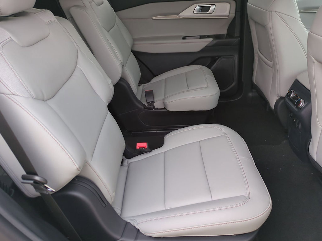 Thumbnail: 2026 Ford Explorer - 26
