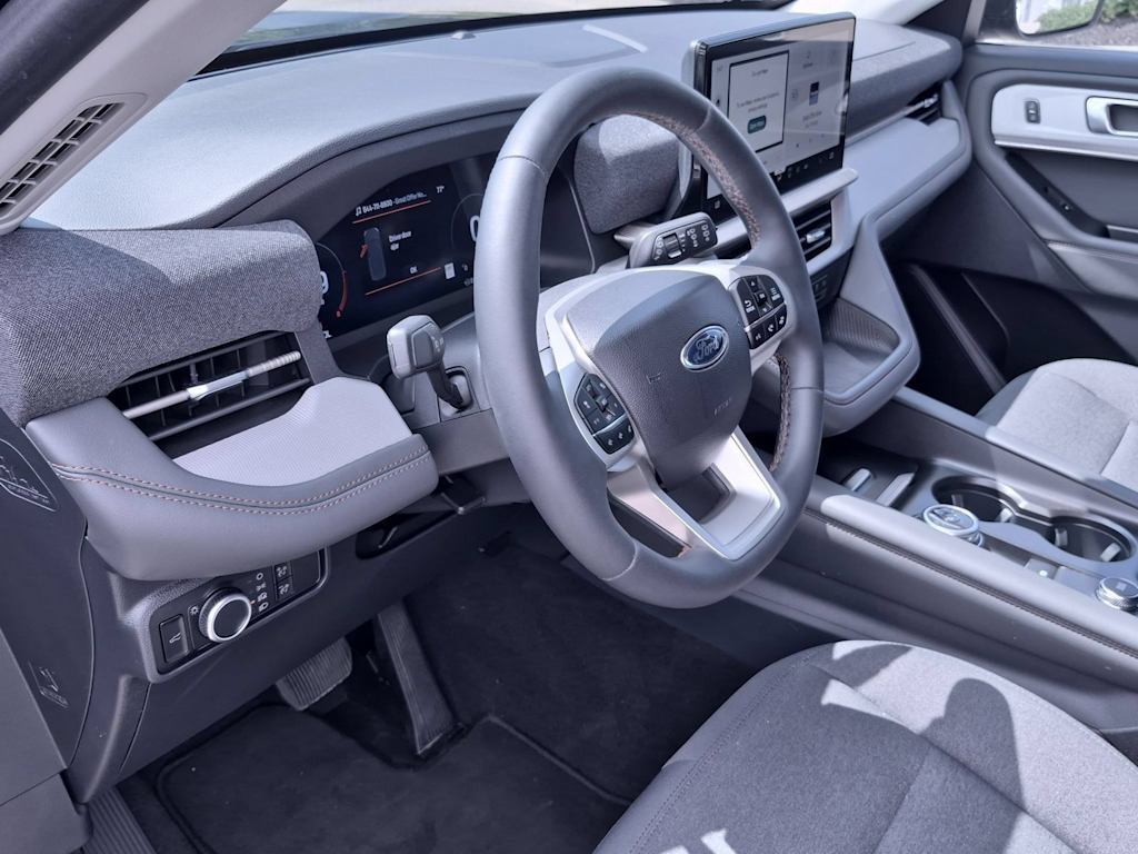 Thumbnail: 2025 Ford Explorer - 2