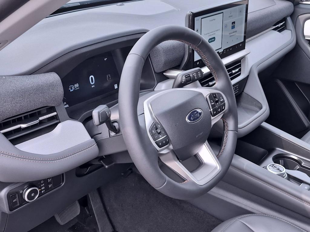 Thumbnail: 2026 Ford Explorer - 2