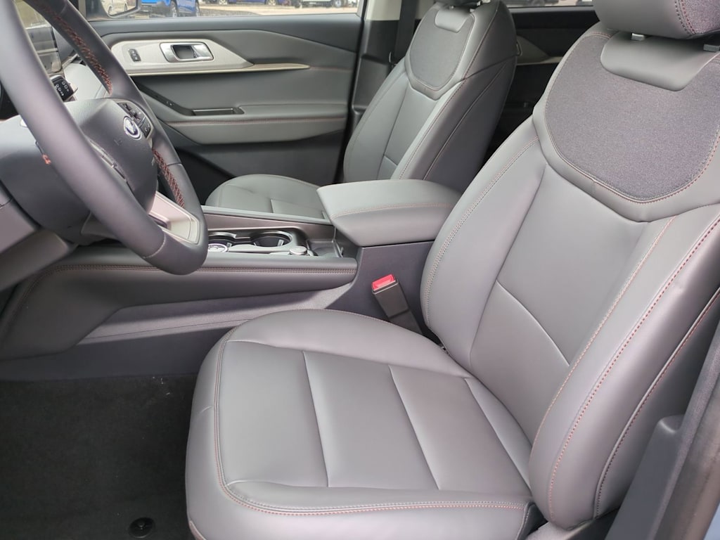 Thumbnail: 2026 Ford Explorer - 10