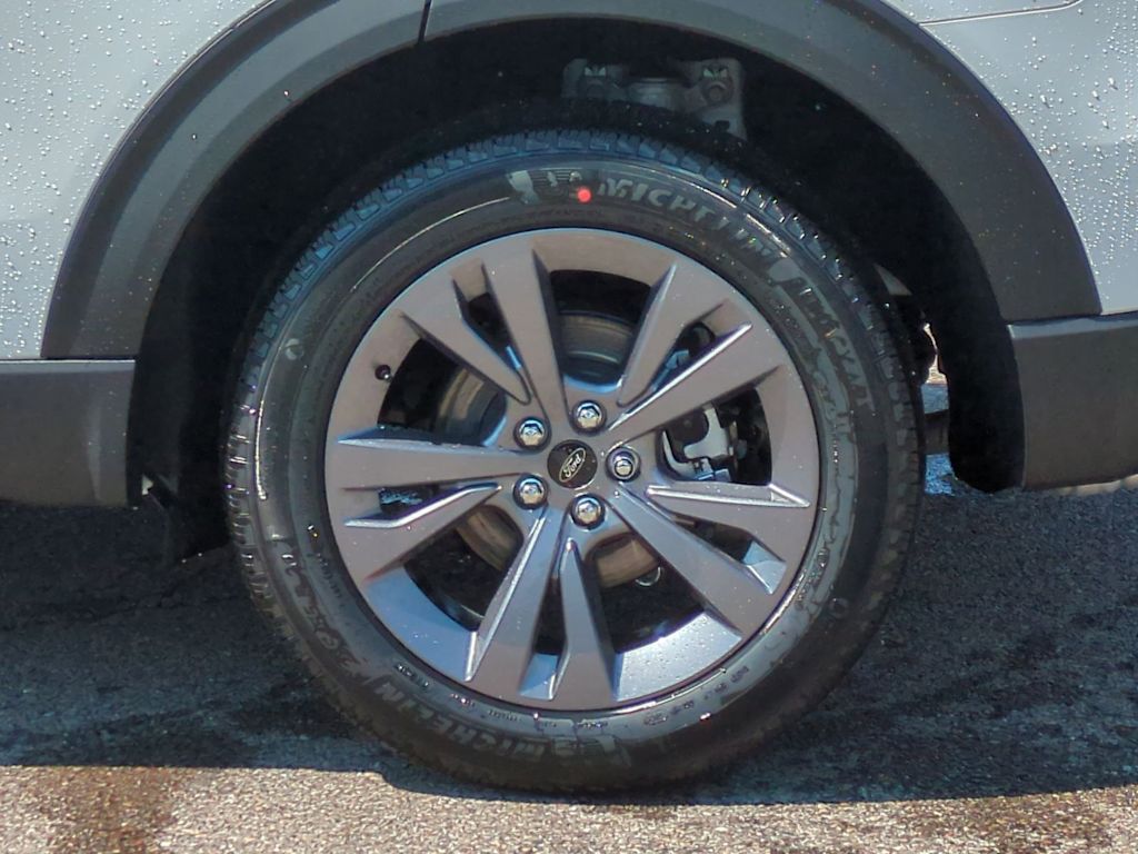 Thumbnail: 2026 Ford Explorer - 5
