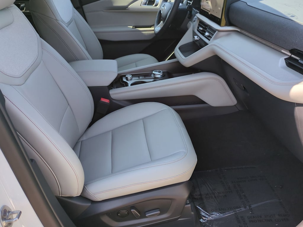 Thumbnail: 2026 Ford Explorer - 7