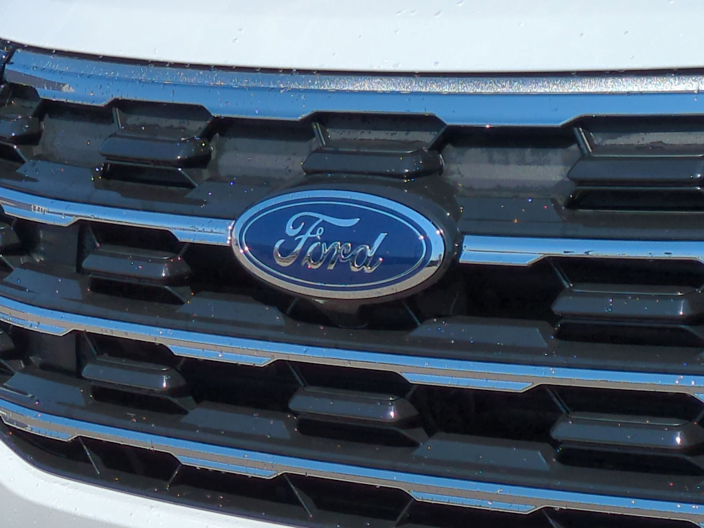 Thumbnail: 2026 Ford Explorer - 7
