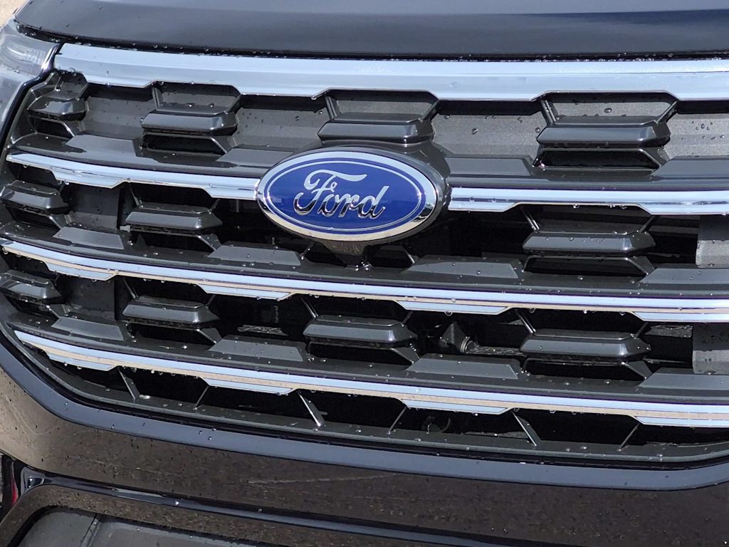 Thumbnail: 2026 Ford Explorer - 7