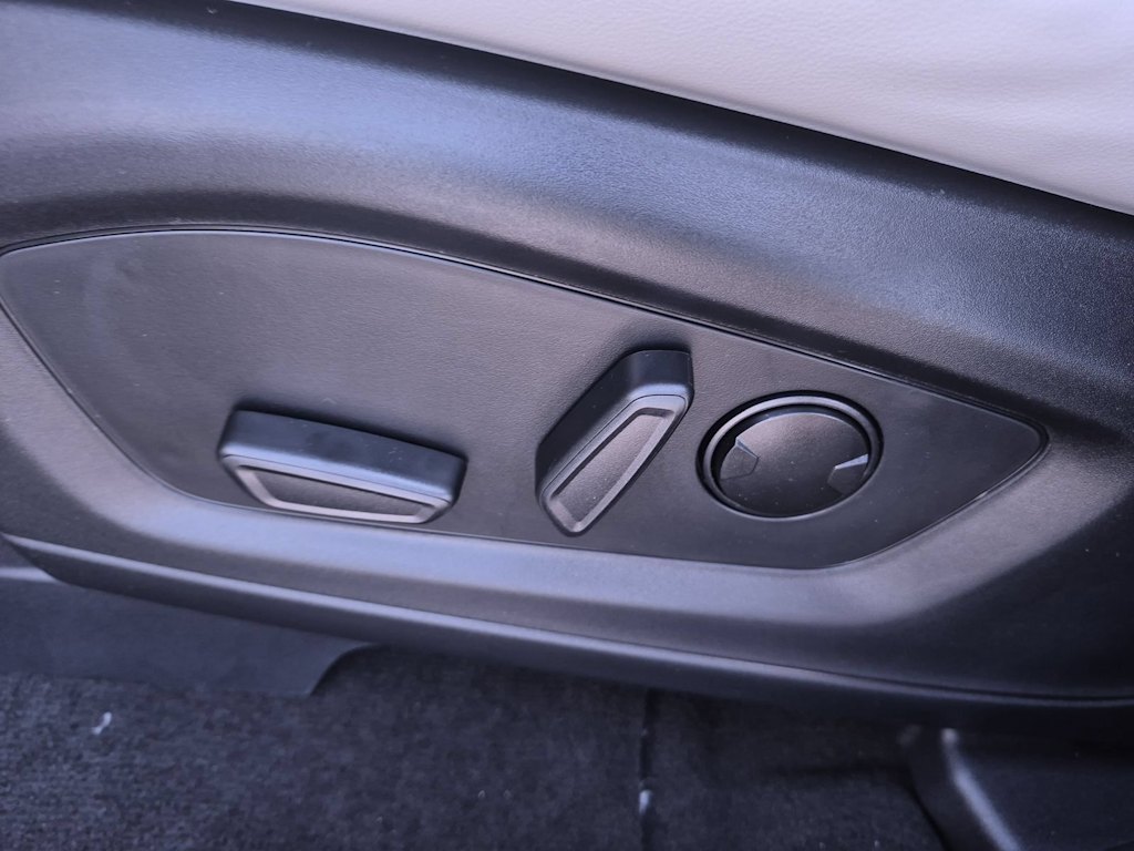 Thumbnail: 2026 Ford Explorer - 22