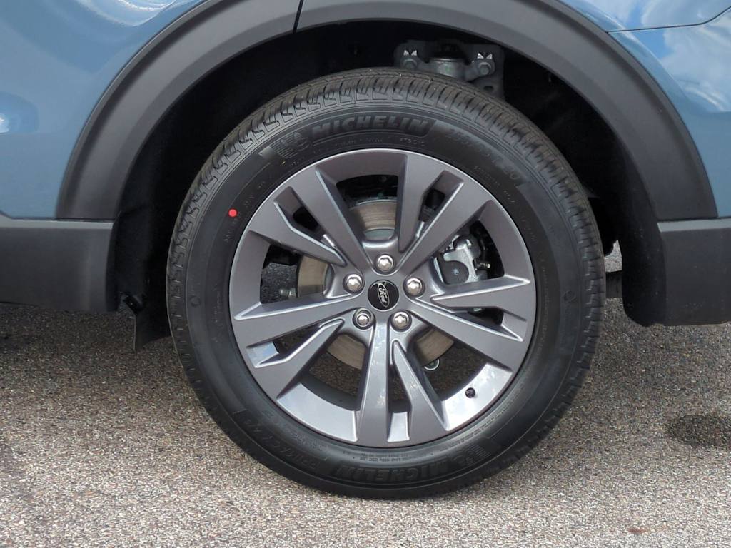 Thumbnail: 2026 Ford Explorer - 8