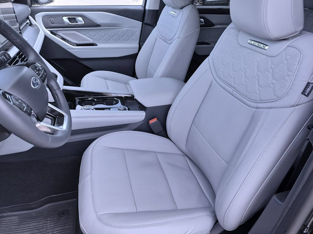 Thumbnail: 2026 Ford Explorer - 9