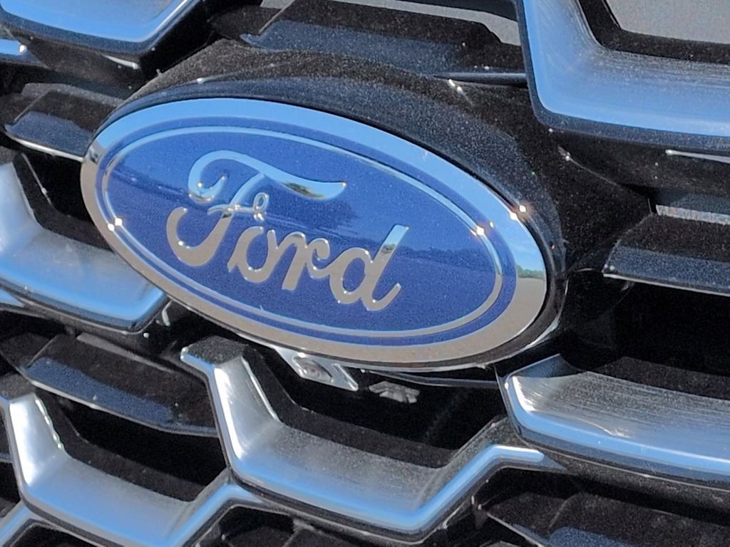 Thumbnail: 2026 Ford Explorer - 7