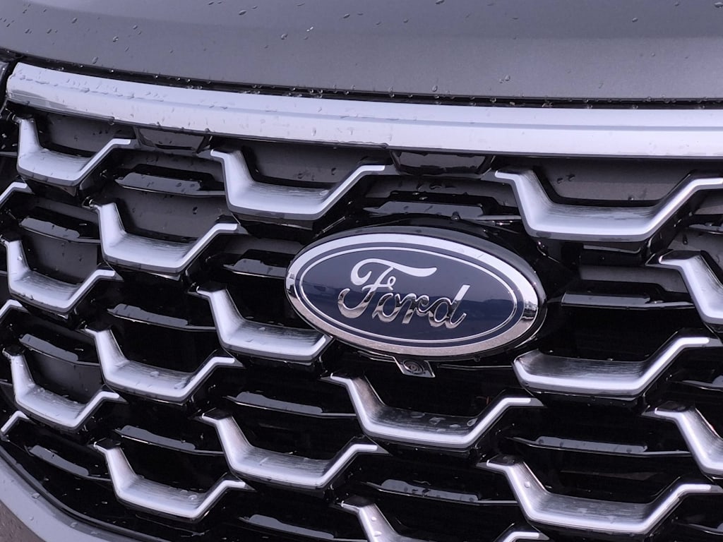 Thumbnail: 2026 Ford Explorer - 7
