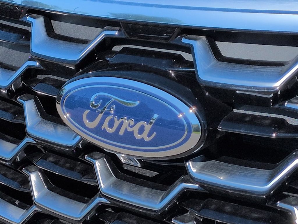 Thumbnail: 2026 Ford Explorer - 9