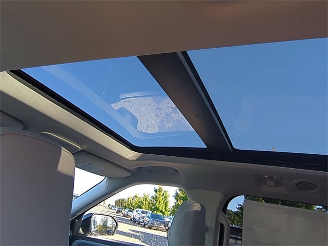 Thumbnail: 2025 Ford Explorer - 25