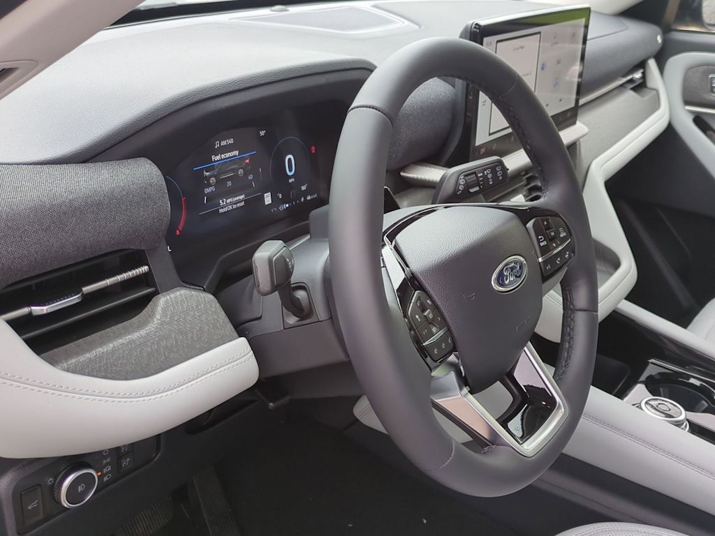 Thumbnail: 2026 Ford Explorer - 2
