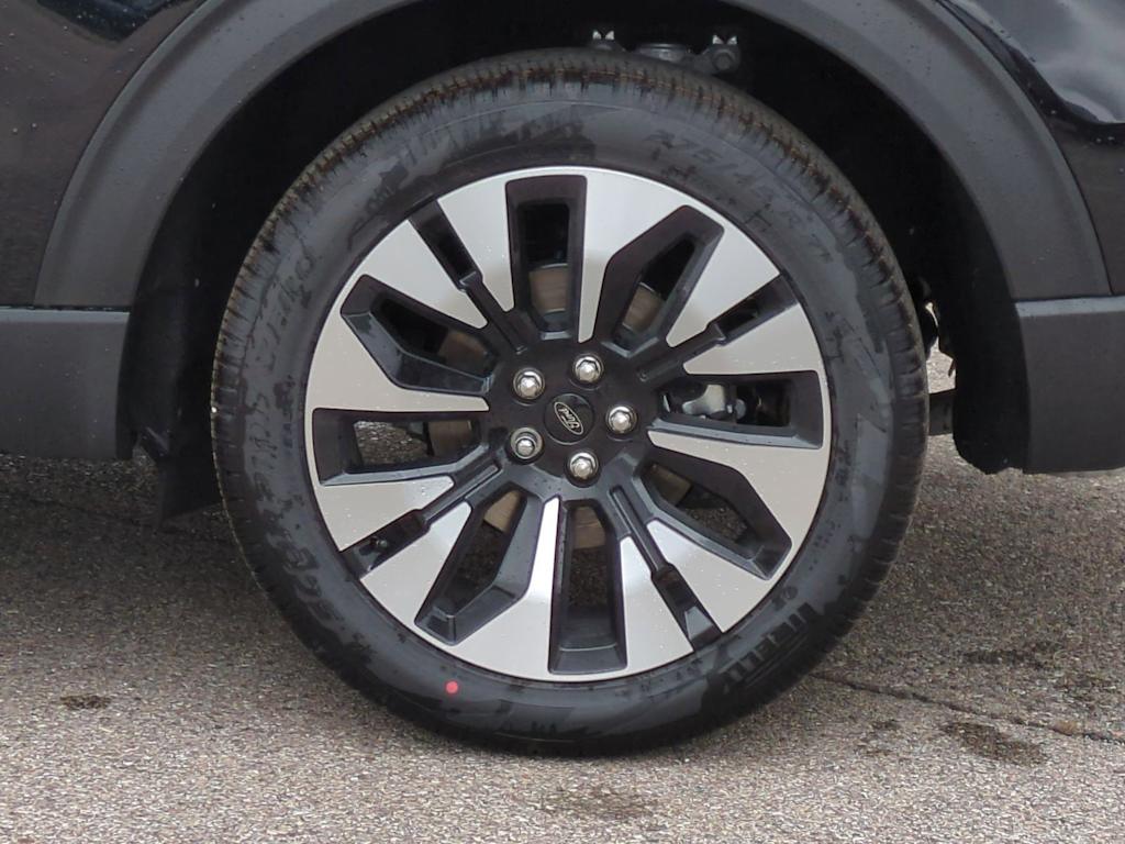 Thumbnail: 2026 Ford Explorer - 7