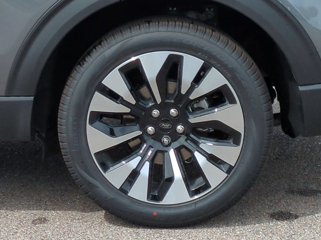 Thumbnail: 2026 Ford Explorer - 8