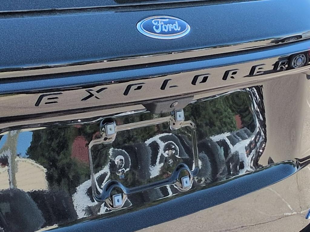 Thumbnail: 2026 Ford Explorer - 7