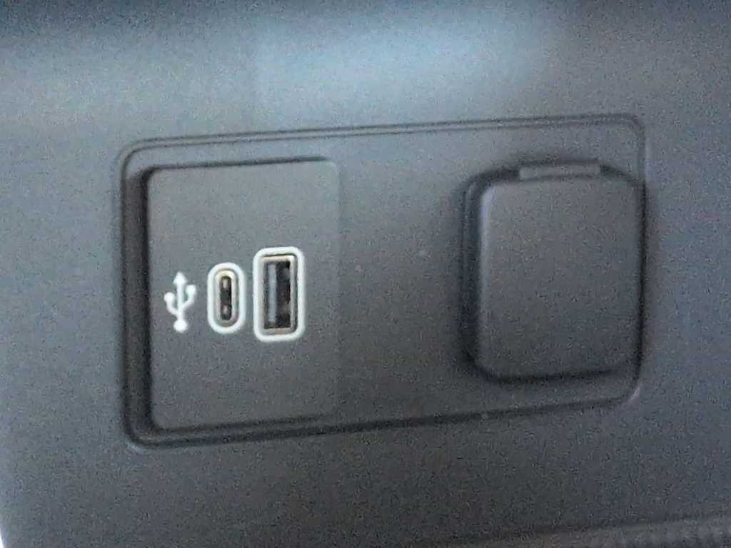Thumbnail: 2026 Ford Explorer - 34