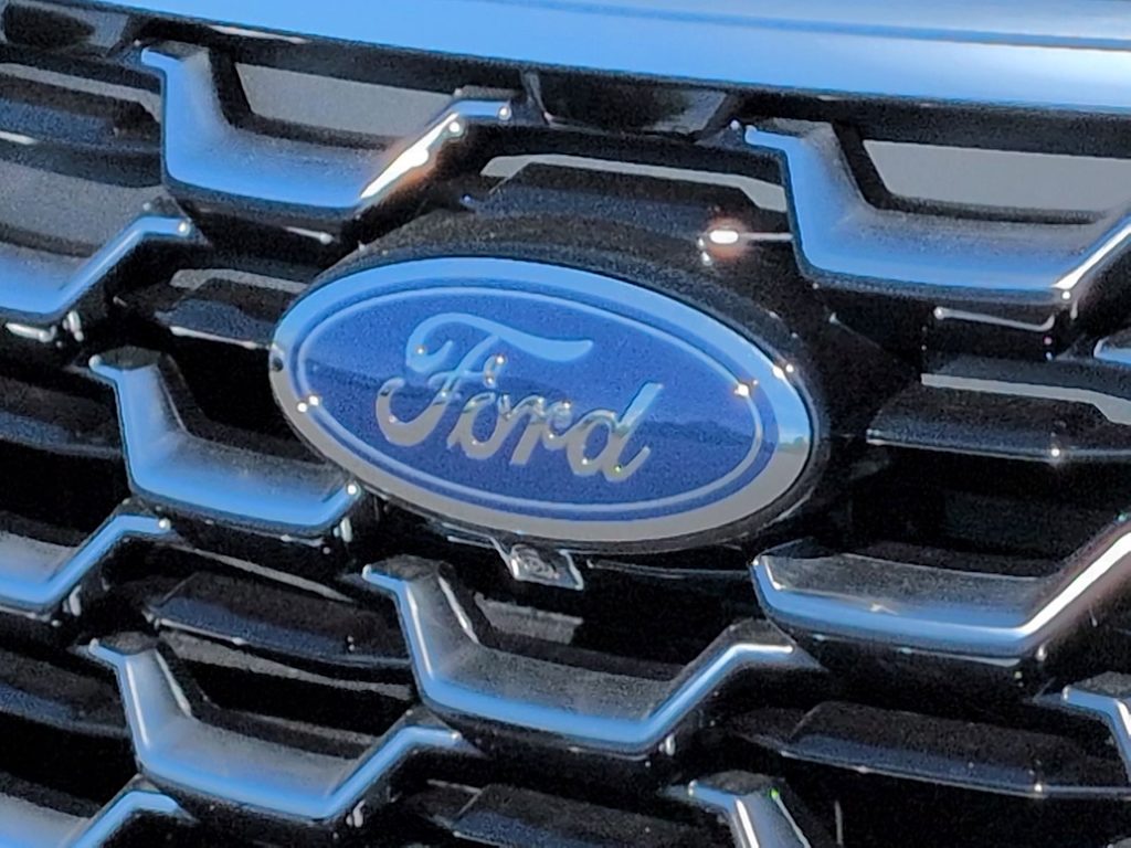 Thumbnail: 2026 Ford Explorer - 9