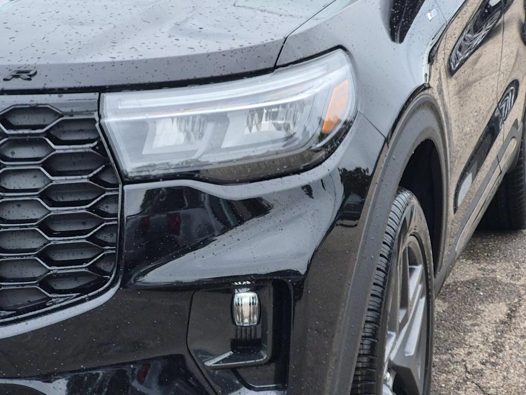 Thumbnail: 2027 Ford Explorer - 23