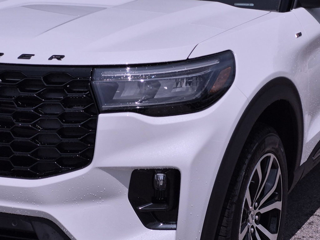 Thumbnail: 2026 Ford Explorer - 21