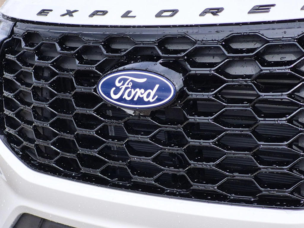 Thumbnail: 2027 Ford Explorer - 7