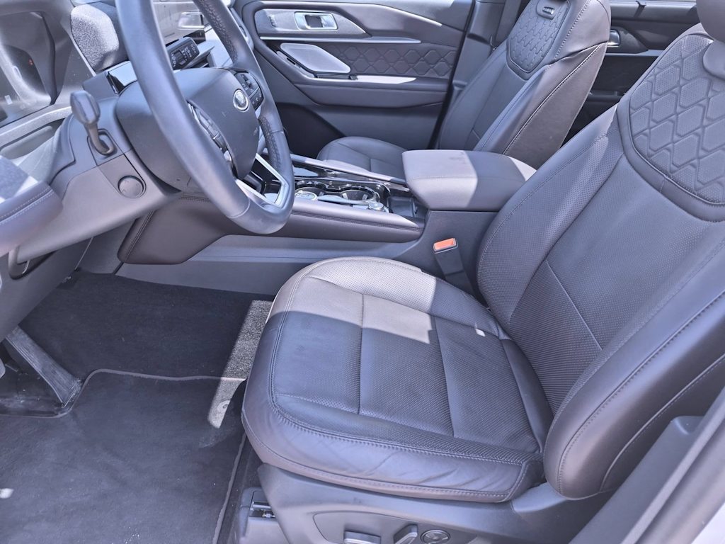 Thumbnail: 2025 Ford Explorer - 11
