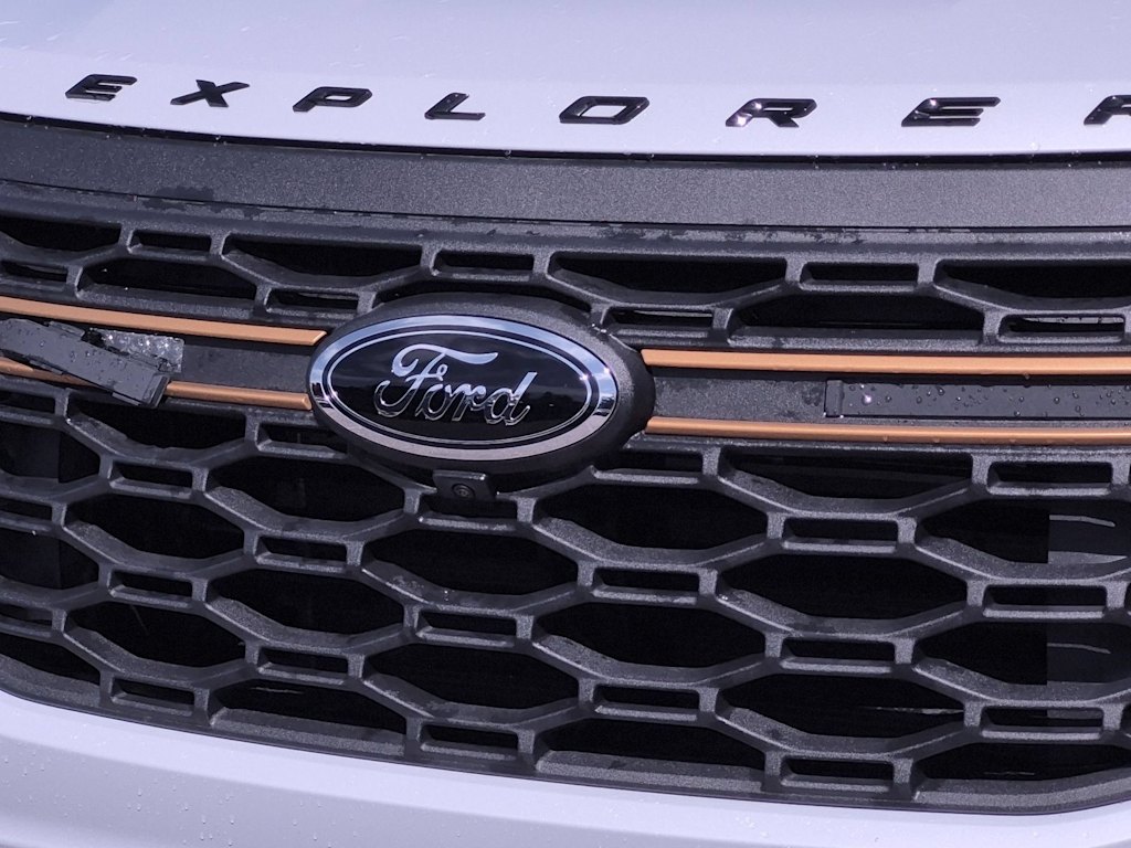 Thumbnail: 2026 Ford Explorer - 6