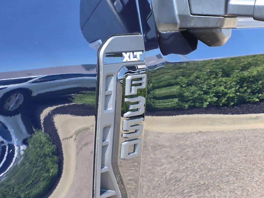 Thumbnail: 2023 Ford F-350 - 24