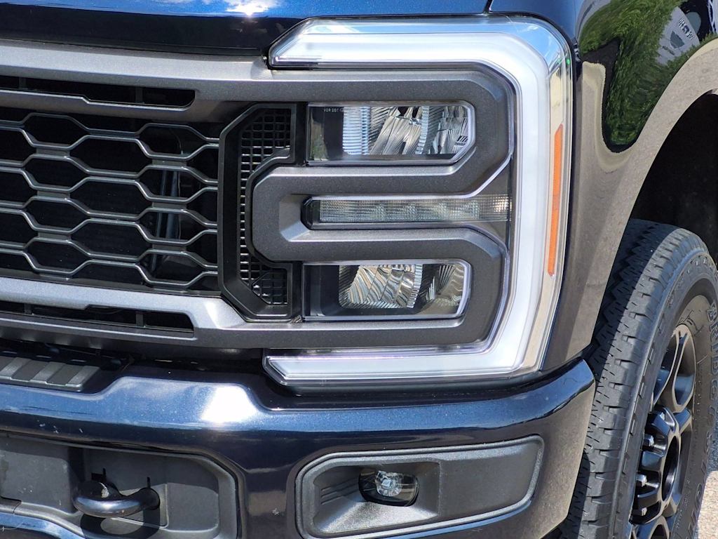 Thumbnail: 2023 Ford F-350 - 22