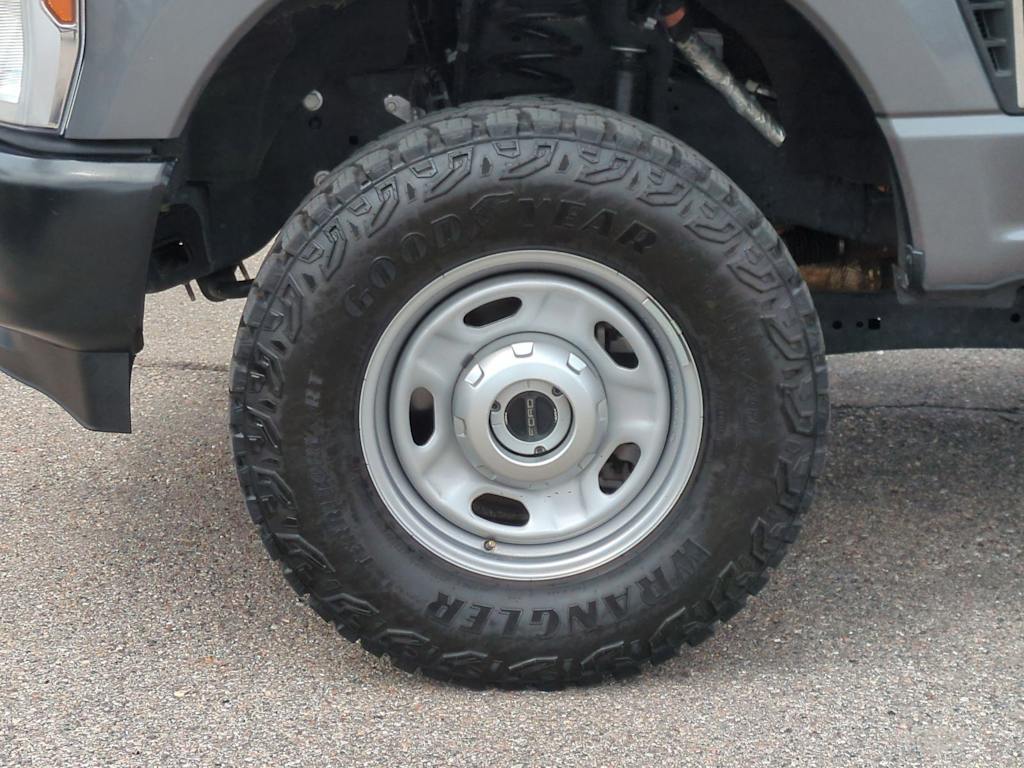 Thumbnail: 2025 Ford F-350 - 7