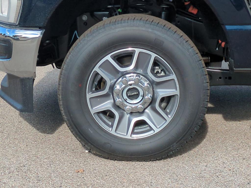 Thumbnail: 2025 Ford F-250 - 8