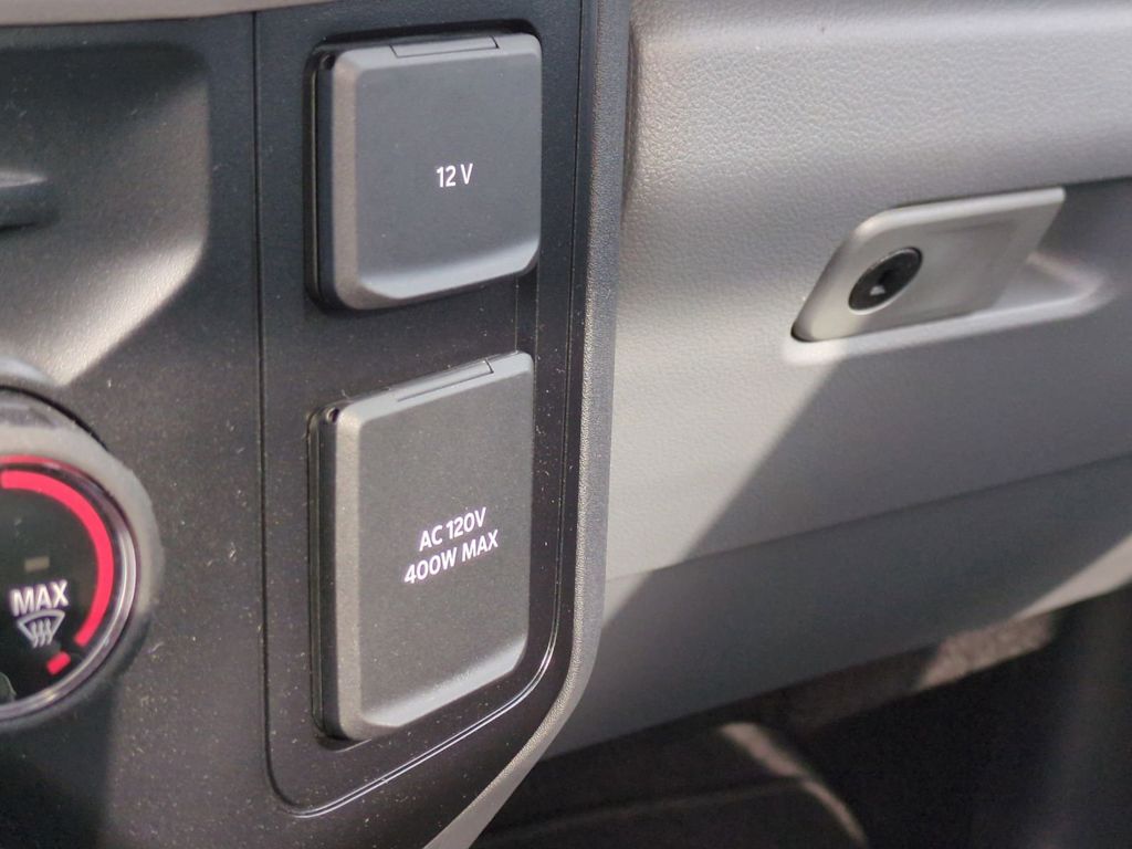 Thumbnail: 2025 Ford F-250 - 28